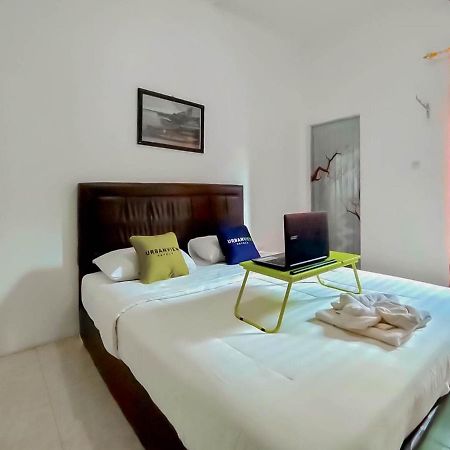 Urbanview Hotel Bagoes Sintang By Reddoorz 외부 사진