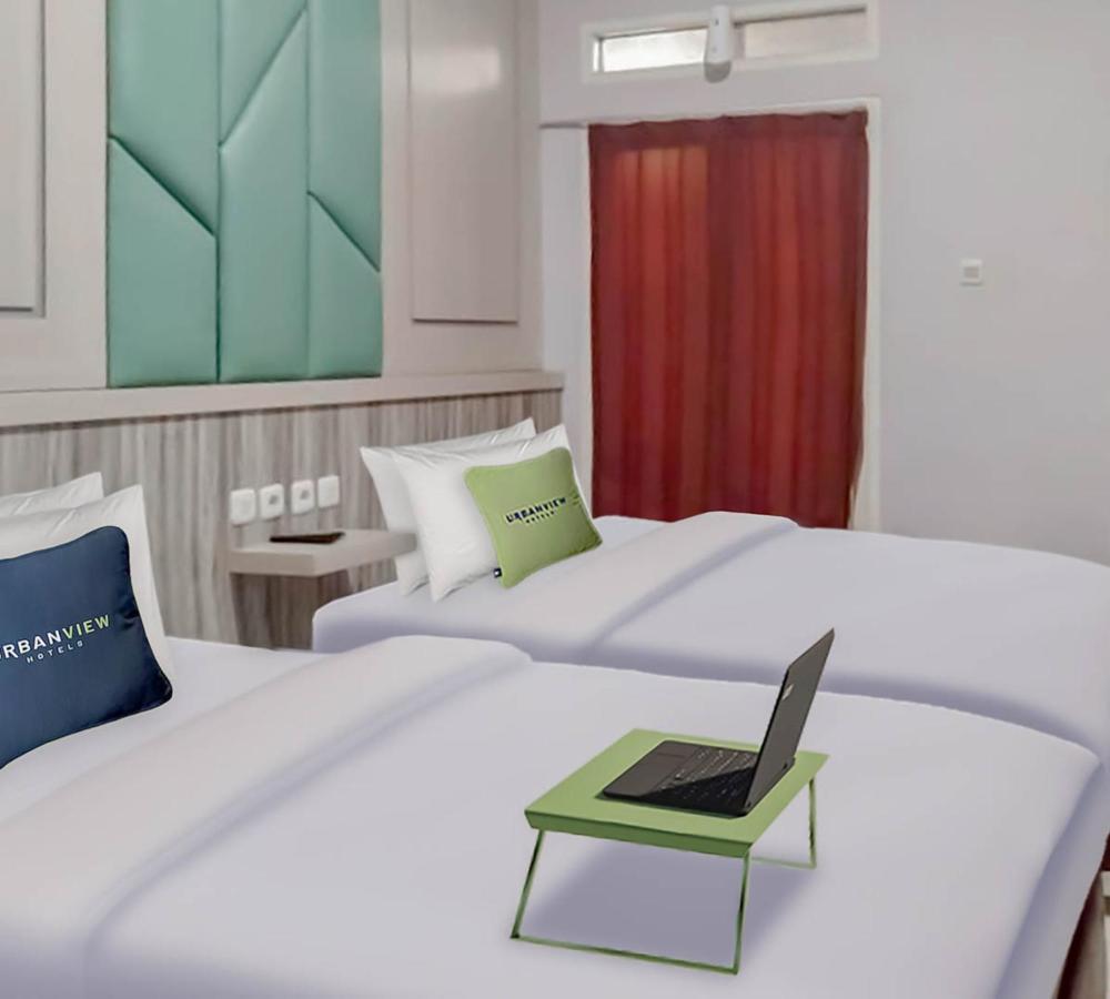 Urbanview Hotel Bagoes Sintang By Reddoorz 외부 사진