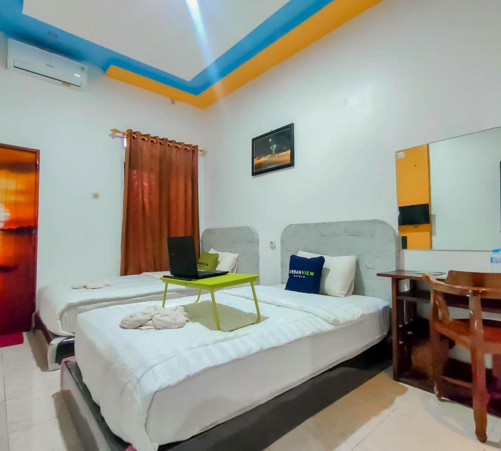 Urbanview Hotel Bagoes Sintang By Reddoorz 외부 사진